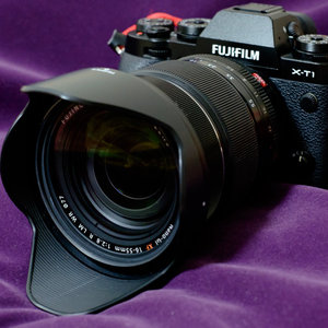 「最高峰の標準ズーム：XF 16-55mm F2.8」のイメージ